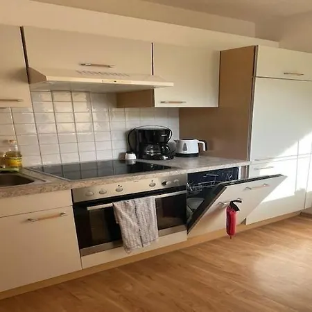 In Stubai With Balcony And شقة نيوستيف ام ستوبيتا