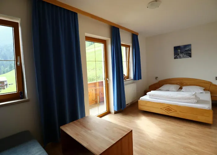 In Stubai With Balcony And Apartament *